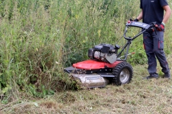 Mulčovač F-590 Hurricane PRO; motor KOHLER COMMAND PRO CV224